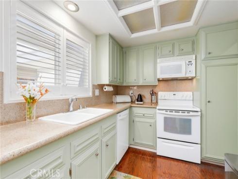 2402  Via Mariposa  3A , Laguna Woods, CA