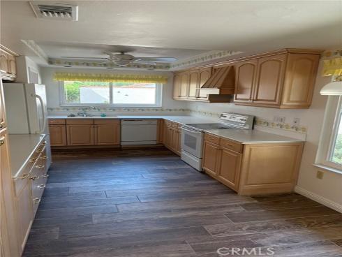 5149  Miembro  , Laguna Woods, CA