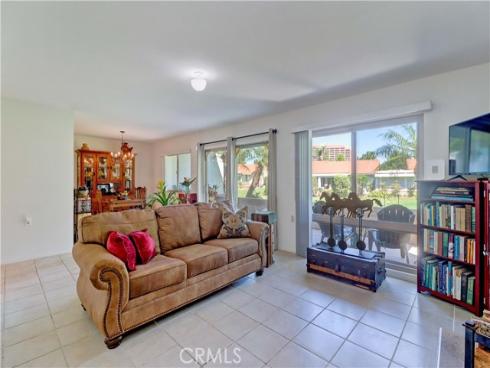 5490  Paseo Del Lago  C , Laguna Woods, CA