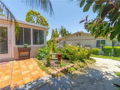 394  Avenida Castilla  F , Laguna Woods, CA