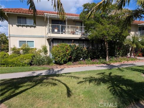 866  Ronda Mendoza  D , Laguna Woods, CA