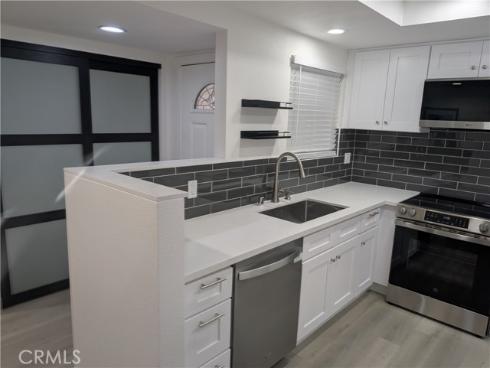 2296  Via Puerta  B , Laguna Woods, CA