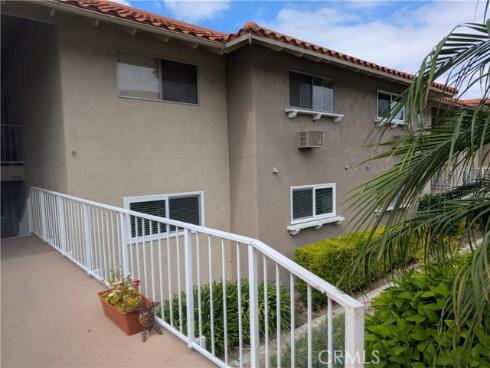 2296  Via Puerta  B , Laguna Woods, CA