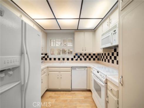 3241  San Amadeo  1E , Laguna Woods, CA