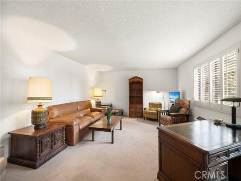 3241  San Amadeo  1E , Laguna Woods, CA