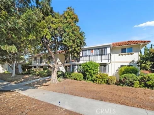 2118  Via Puerta #d  , Laguna Woods, CA