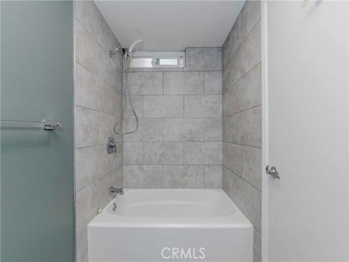 5519  Paseo Del Lago  1A , Laguna Woods, CA