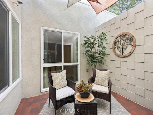 2263  Via Puerta  D , Laguna Woods, CA