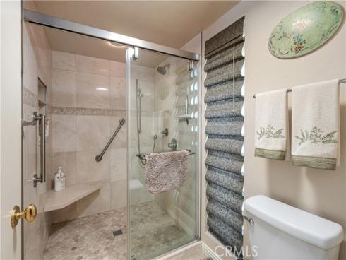 5262  Miembro  , Laguna Woods, CA