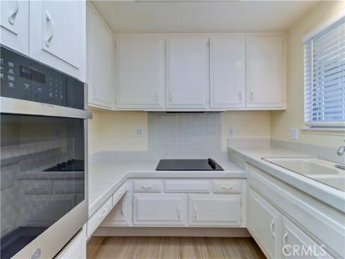 335  Avenida Sevilla  B , Laguna Woods, CA