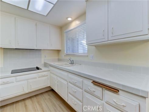 335  Avenida Sevilla  B , Laguna Woods, CA