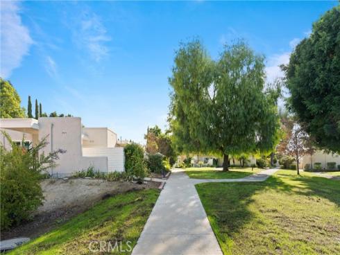 2121  Ronda Granada  N , Laguna Woods, CA