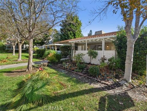 617  Avenida Sevilla  D , Laguna Woods, CA