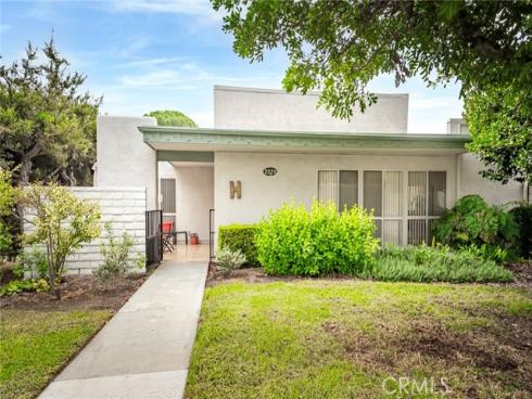 2220 E Via Mariposa East  H , Laguna Woods, CA
