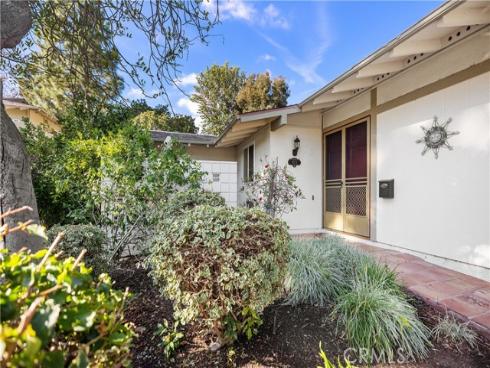 93  Calle Aragon  D , Laguna Woods, CA