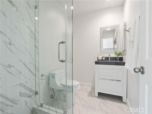 2389 W Via Mariposa  2E , Laguna Woods, CA