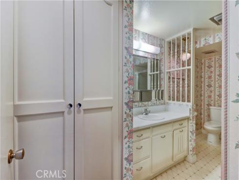 2009 Via Mariposa D , Laguna Woods, CA