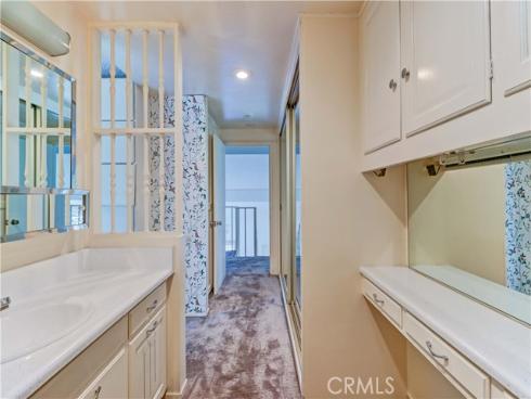 2009 Via Mariposa D , Laguna Woods, CA