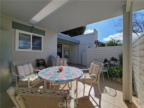 2082  Ronda Granada Unit D  D , Laguna Woods, CA