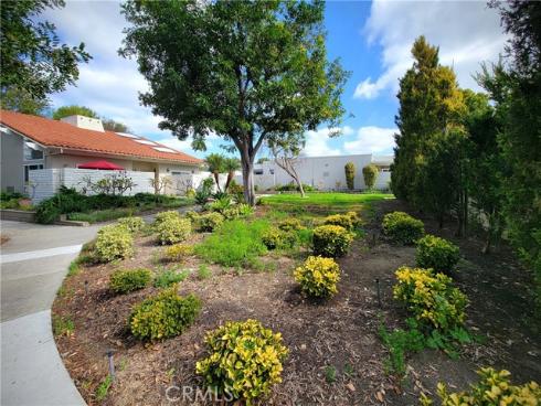 2082  Ronda Granada Unit D  D , Laguna Woods, CA