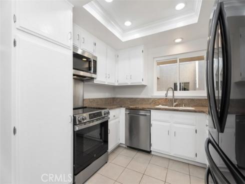 2392 Via Mariposa 3B , Laguna Woods, CA