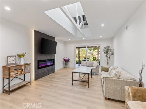 3422 Calle Azul A , Laguna Woods, CA