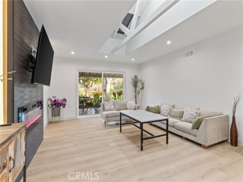 3422 Calle Azul A , Laguna Woods, CA