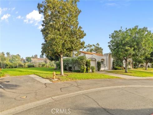 3422 Calle Azul A , Laguna Woods, CA