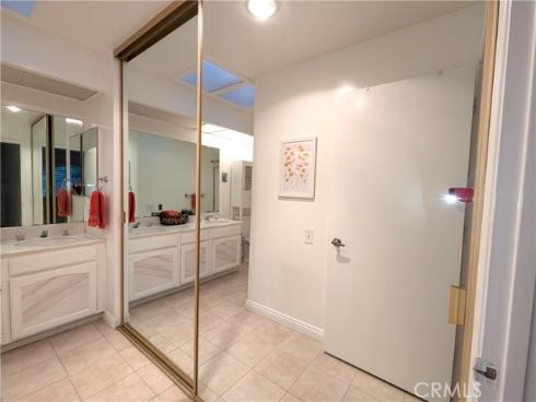 4003  Calle Sonora Oeste  3A , Laguna Woods, CA