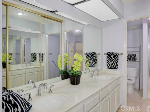 3510 Bahia Blanca 3C , Laguna Woods, CA