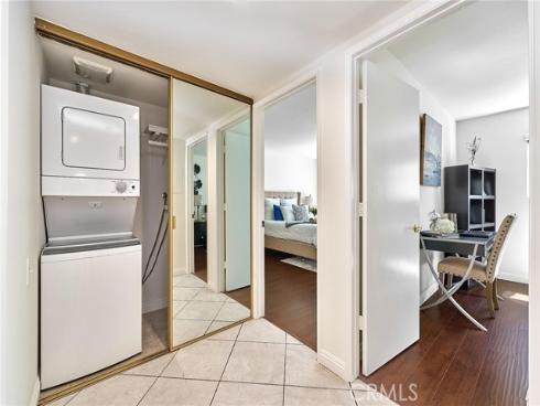 3300 Via Carrizo D , Laguna Woods, CA