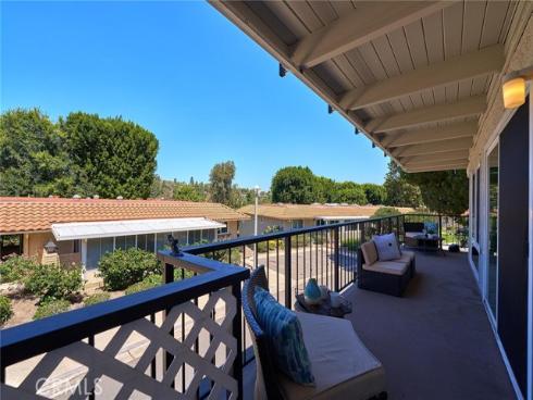 3300 Via Carrizo D , Laguna Woods, CA