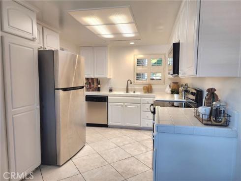 3300 Via Carrizo D , Laguna Woods, CA