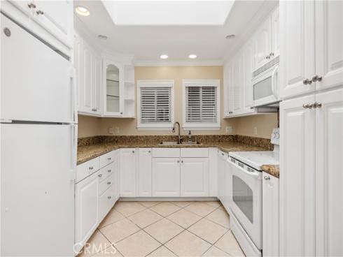 782 Via Los Altos N , Laguna Woods, CA