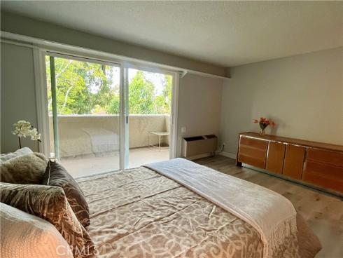 2057 Via Mariposa B , Laguna Woods, CA