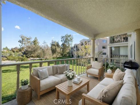 3498 Bahia Blanca 2F , Laguna Woods, CA