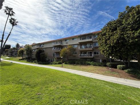 2390  Via Mariposa  3C , Laguna Woods, CA