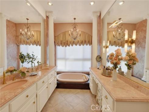 5596  Vista Del Mando  A , Laguna Woods, CA