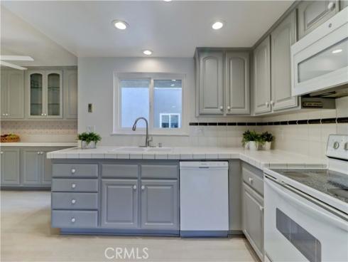 2395  Via Mariposa  3A , Laguna Woods, CA