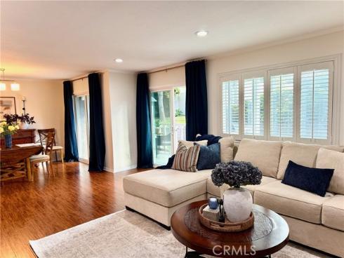 2405  Via Mariposa  1-H , Laguna Woods, CA