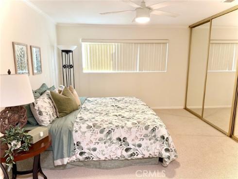 2405  Via Mariposa  1-H , Laguna Woods, CA