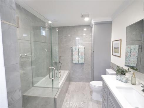 2405  Via Mariposa  1-H , Laguna Woods, CA