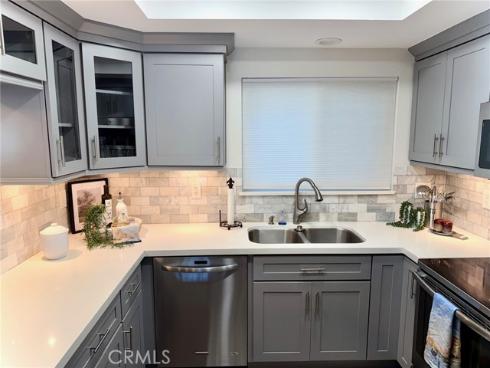 2405  Via Mariposa  1-H , Laguna Woods, CA