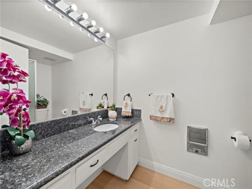 226  Avenida Majorica  D , Laguna Woods, CA