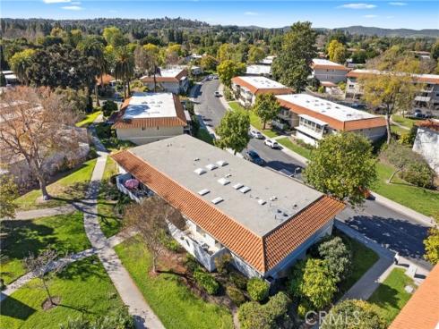 2046 Via Mariposa E Unit P , Laguna Woods, CA