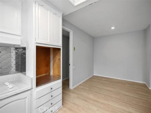 922  Avenida Majorca  N , Laguna Woods, CA