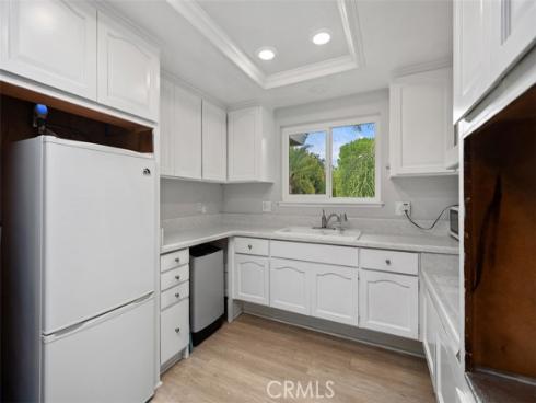 922  Avenida Majorca  N , Laguna Woods, CA