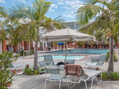 682  Via Alhambra  D , Laguna Woods, CA