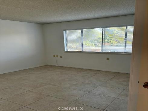 925  Ave Majorca  O , Laguna Woods, CA