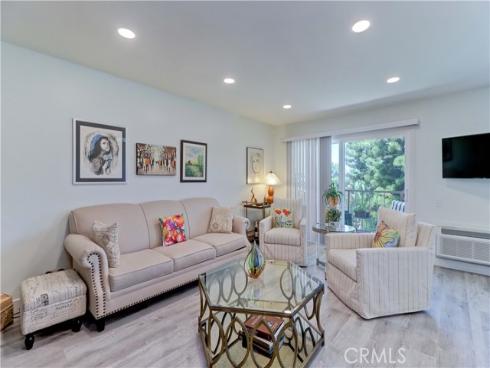 3365  Punta Alta  2F , Laguna Woods, CA